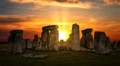 The Summer Solstice and the Wheel of the Year in Pagan Worship
